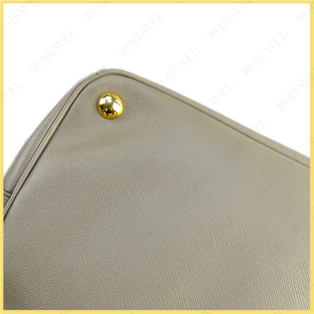巴寶莉（Burberry）包包清潔保養(yǎng)前后對比